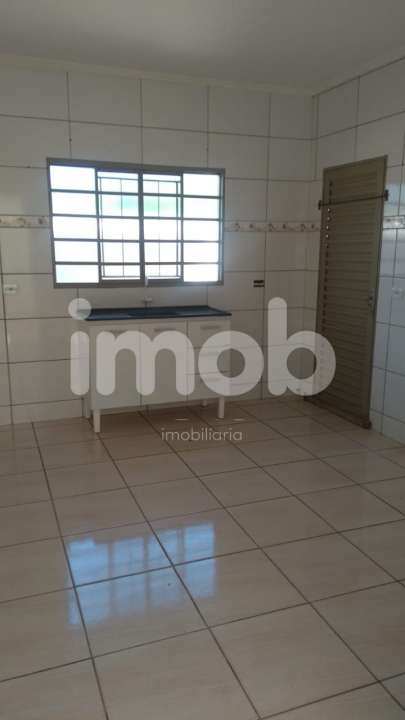 Casa Térrea à venda no Benfica: 