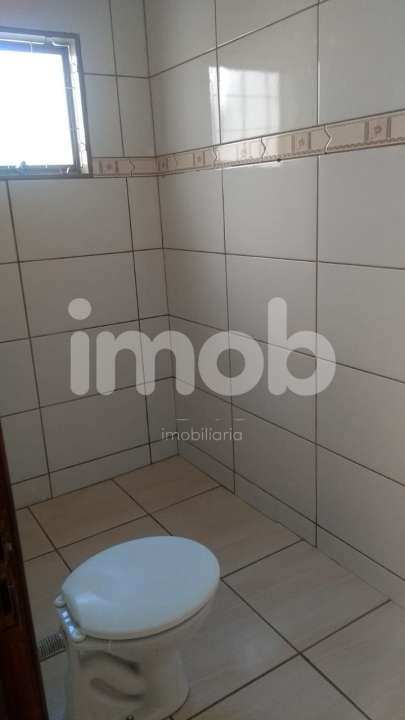 Casa Térrea à venda no Benfica: 