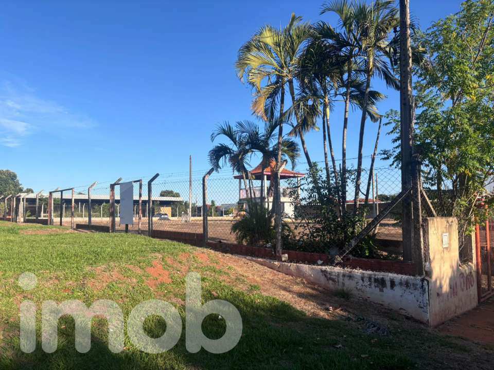 Terreno à venda no Centro: 