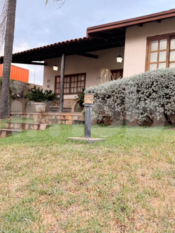 Casa à venda no Piscina: 