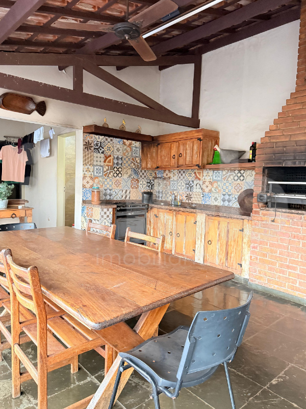 Casa à venda no Piscina: 