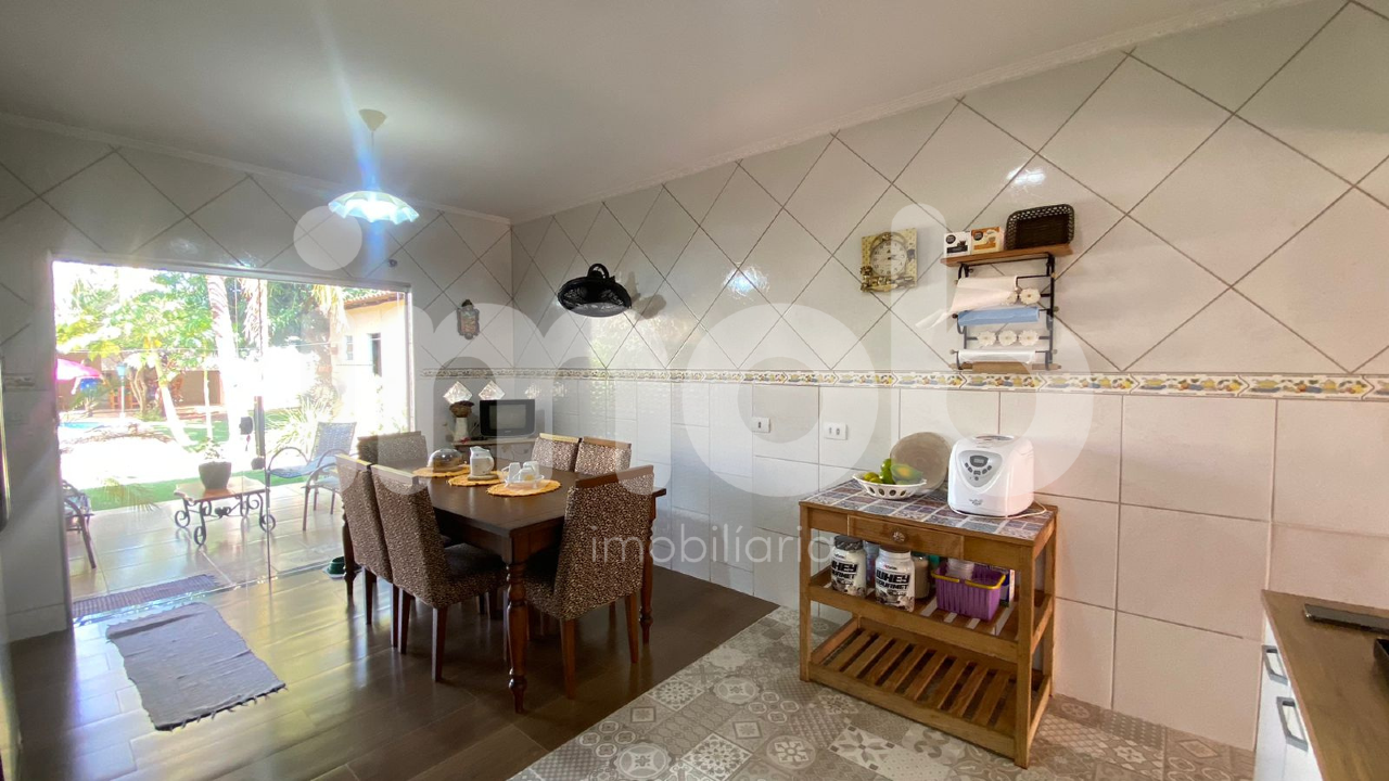 Casa à venda no Centro: 