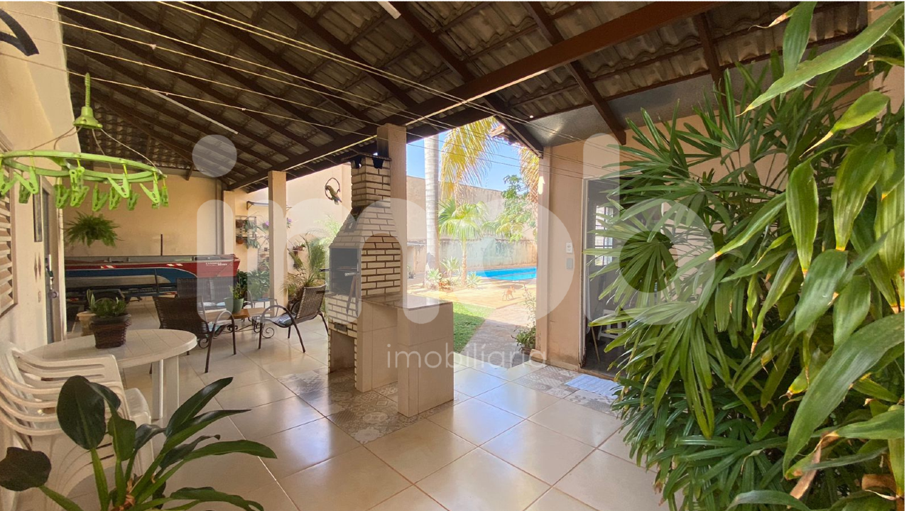 Casa à venda no Centro: 