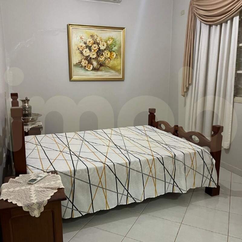 Casa à venda no Centro: 