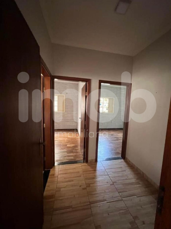 Casa à venda no Centro: 