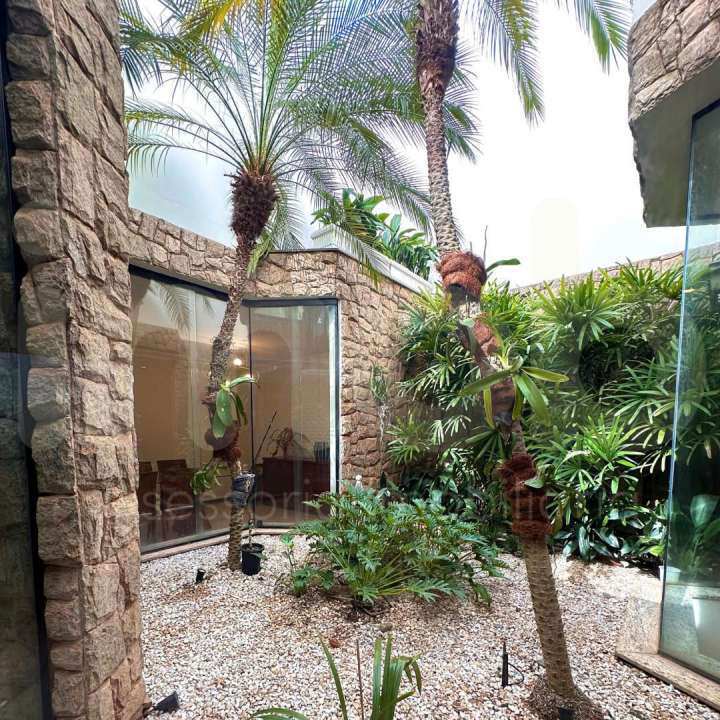 Casa Sobrado à venda no Piscina: 