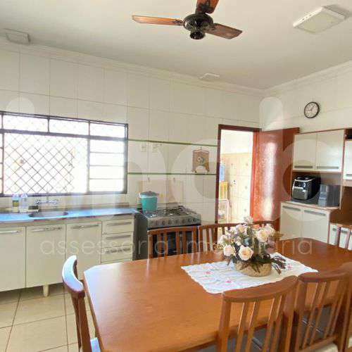 Casa Térrea à venda no Piscina: 