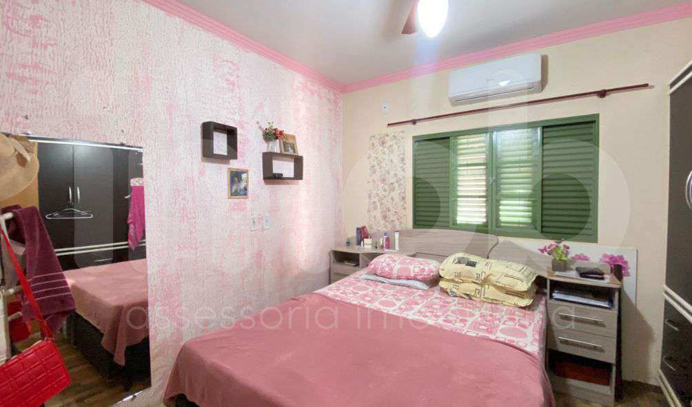 Casa Térrea à venda no Piscina: 