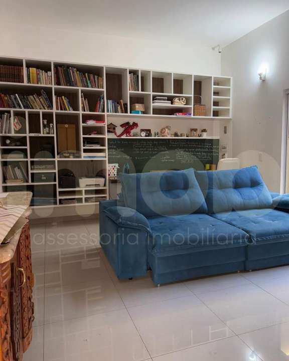 Casa Térrea à venda no Piscina: 