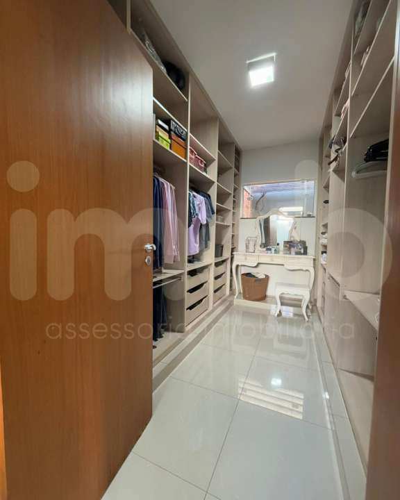 Casa Térrea à venda no Piscina: 