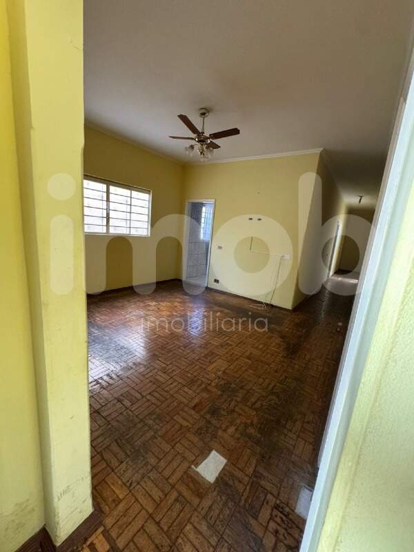 Casa à venda no Centro: 