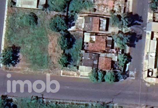 Terreno à venda no Jardim Europa: 