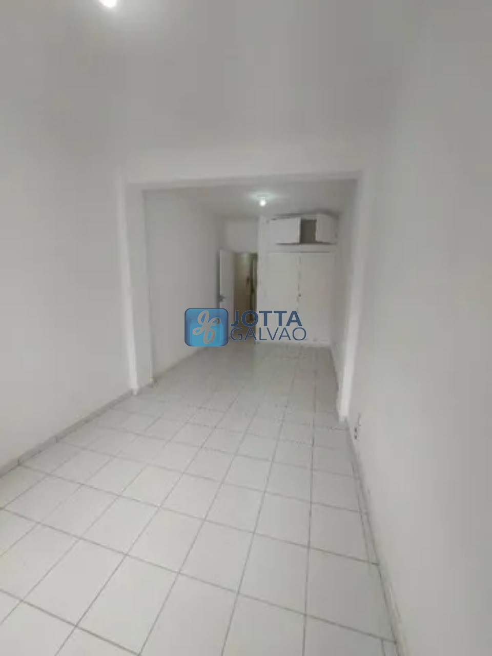 Kitnet à venda no Centro: 