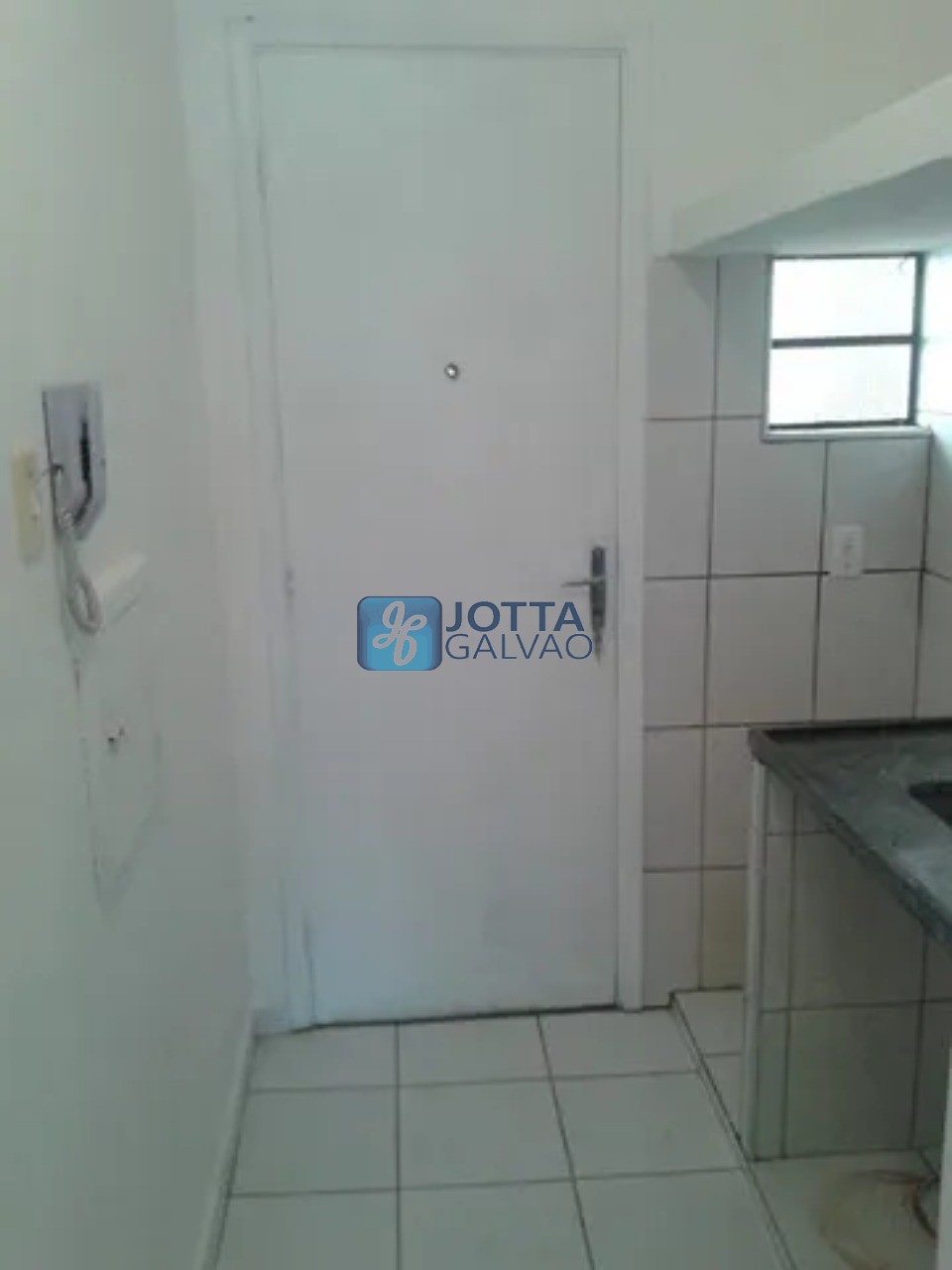 Kitnet à venda no Centro: 