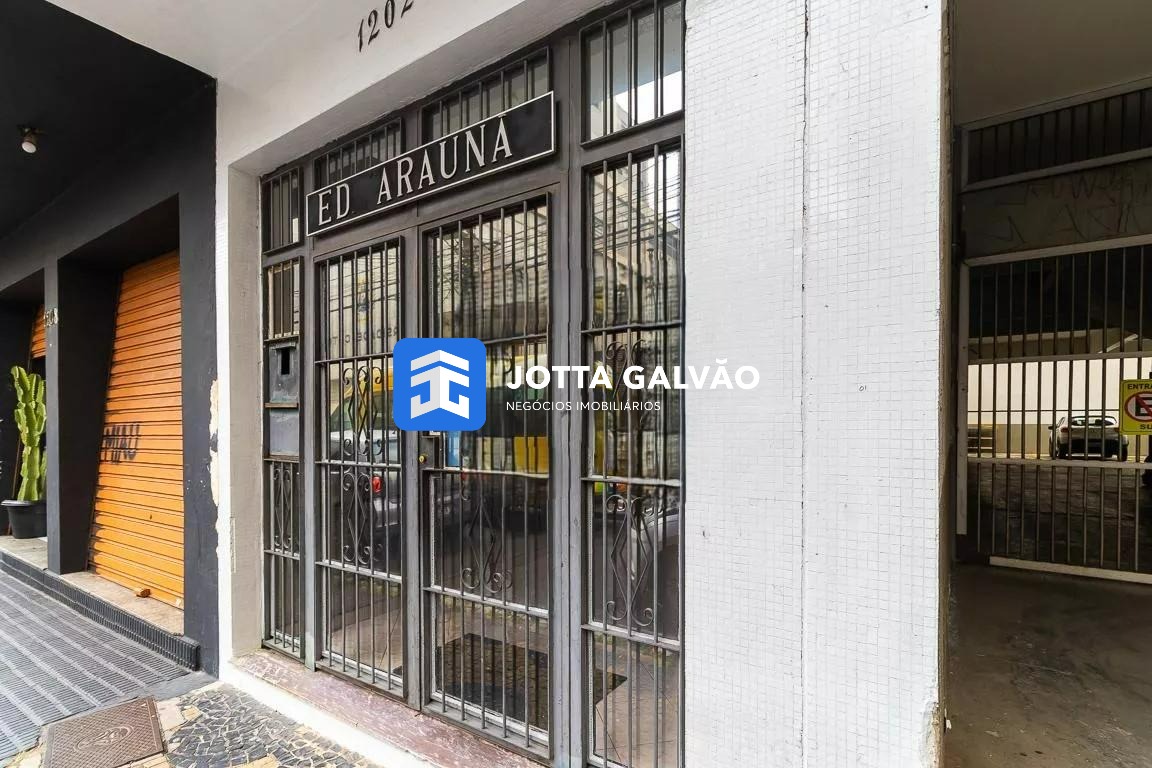 Kitnet à venda no Centro: 