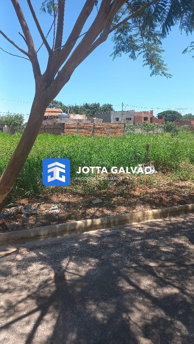 terreno à venda no Jardim Campos Verdes: 