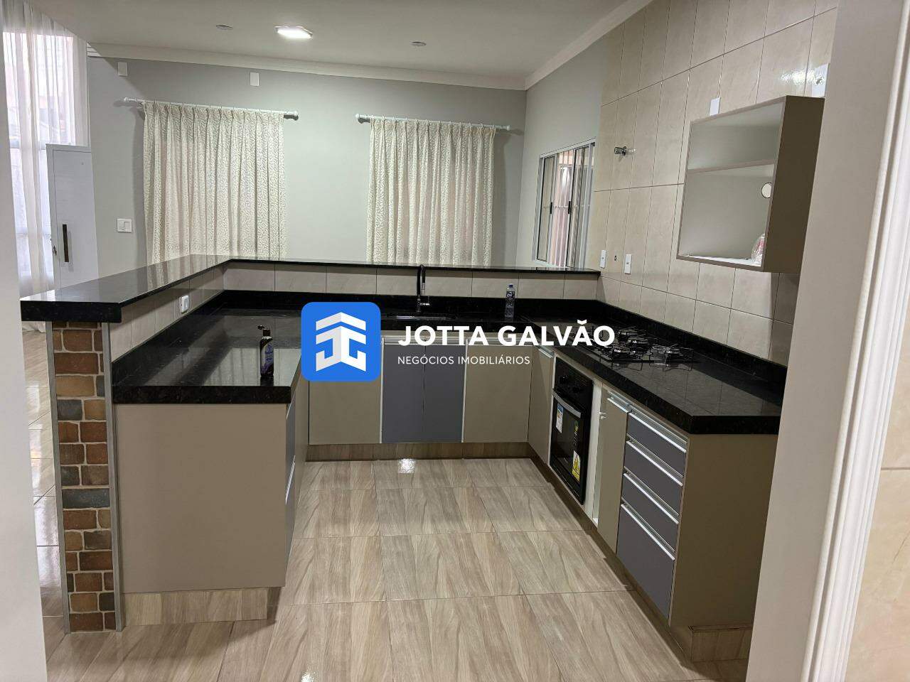 Casa à venda no Residencial Cittá Di Salerno: 