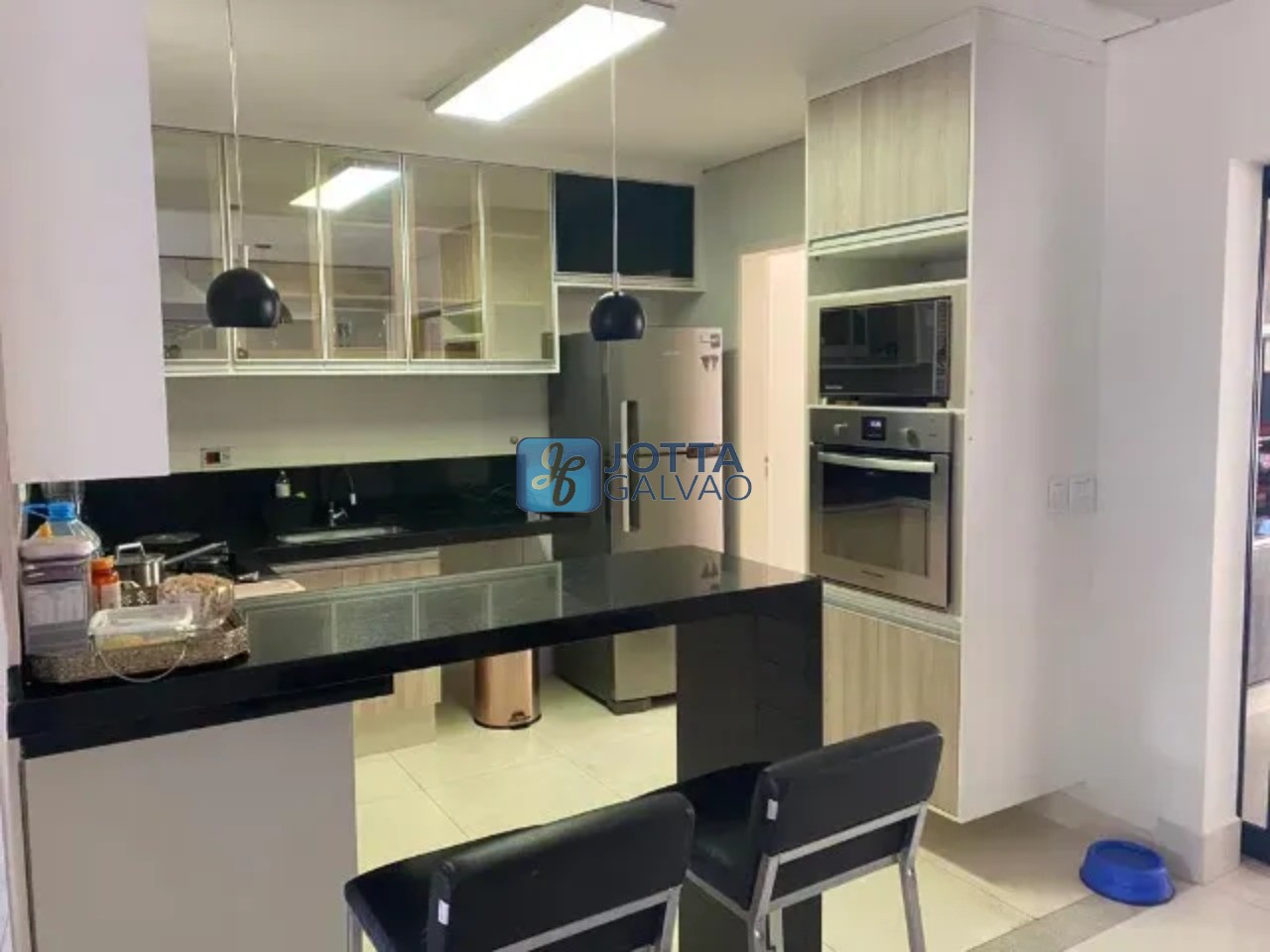 Casa de condomínio à venda no Chácaras Alpina: 