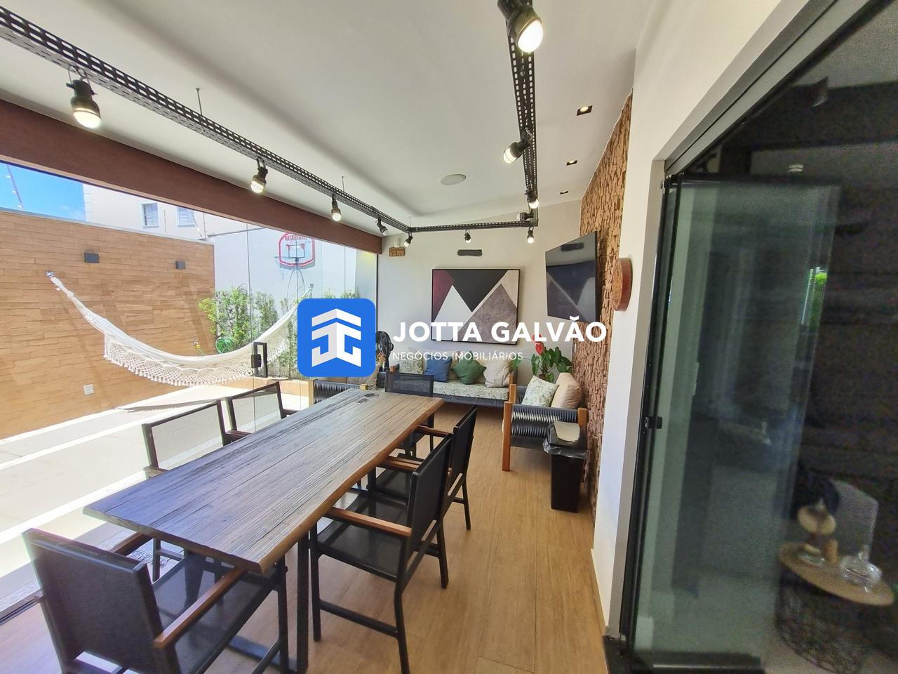 Casa de condomínio à venda no Mansões Santo Antônio: 