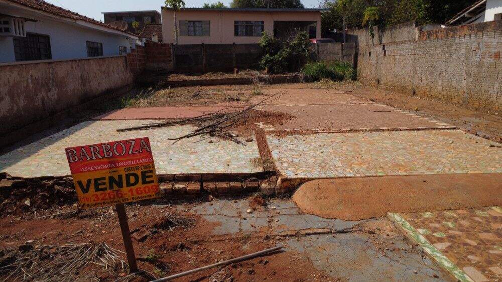Casa à venda no Centro: 