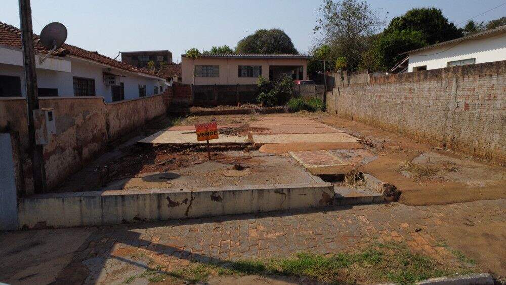 Casa à venda no Centro: 