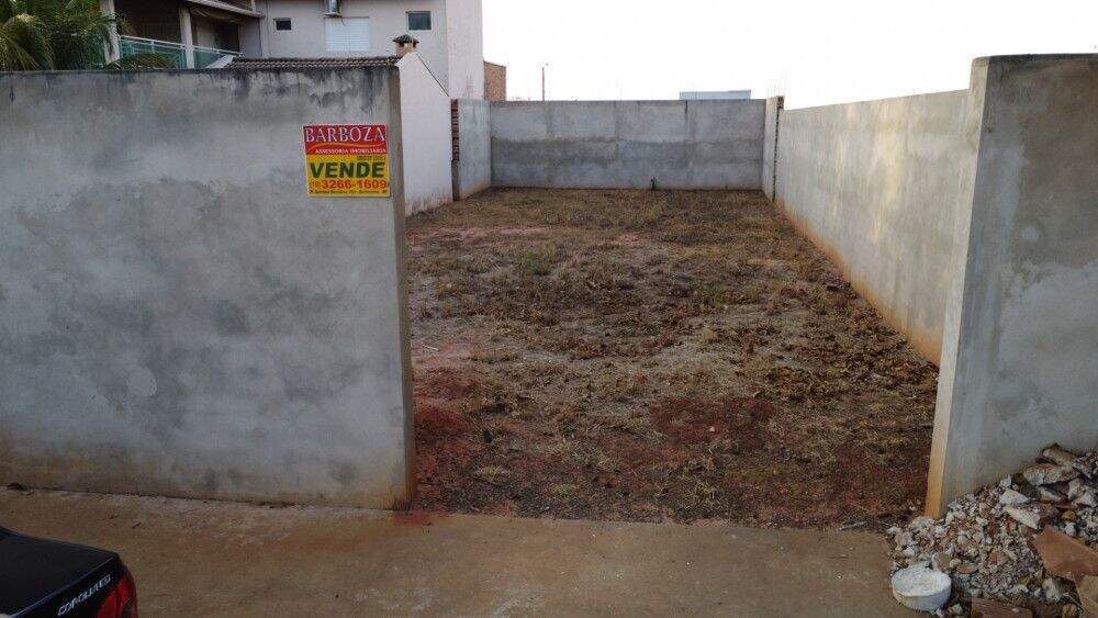Terreno à venda no Jardim Ouro Verde: 