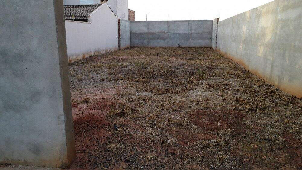 Terreno à venda no Jardim Ouro Verde: 