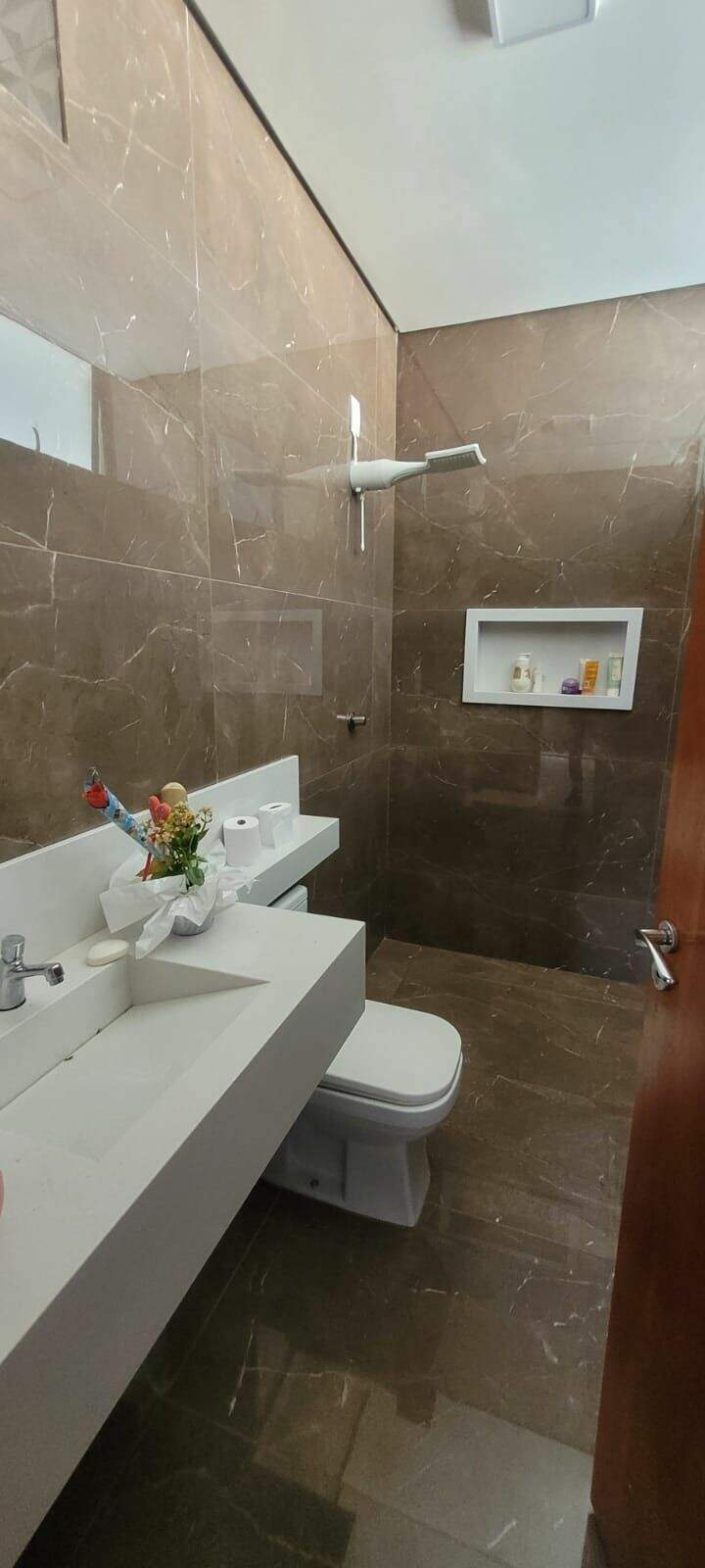 Casa à venda no Jardim Veneza: 