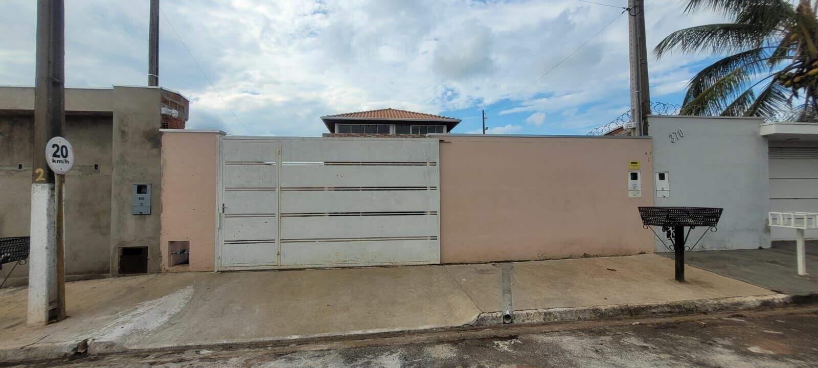 Casa de Condomínio à venda no Recanto da Onça: 