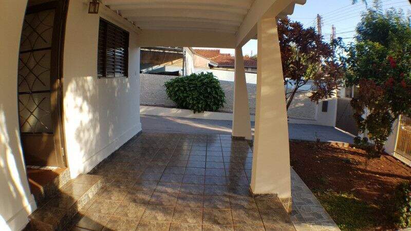Casa à venda no Centro: 