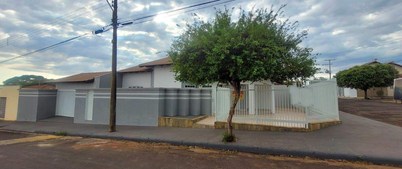 Casa à venda no Jardim Alvorada: 