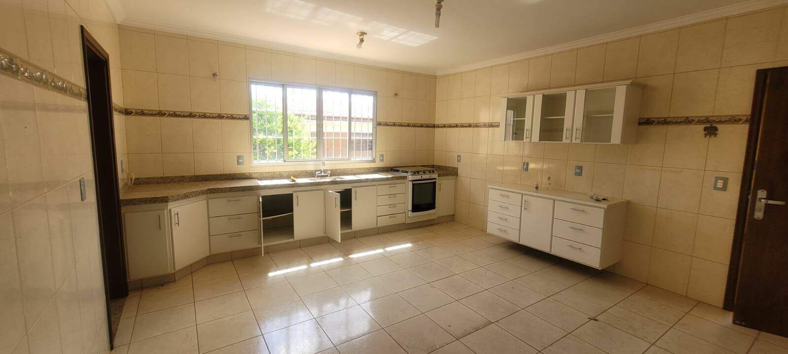 Casa à venda no Centro: 