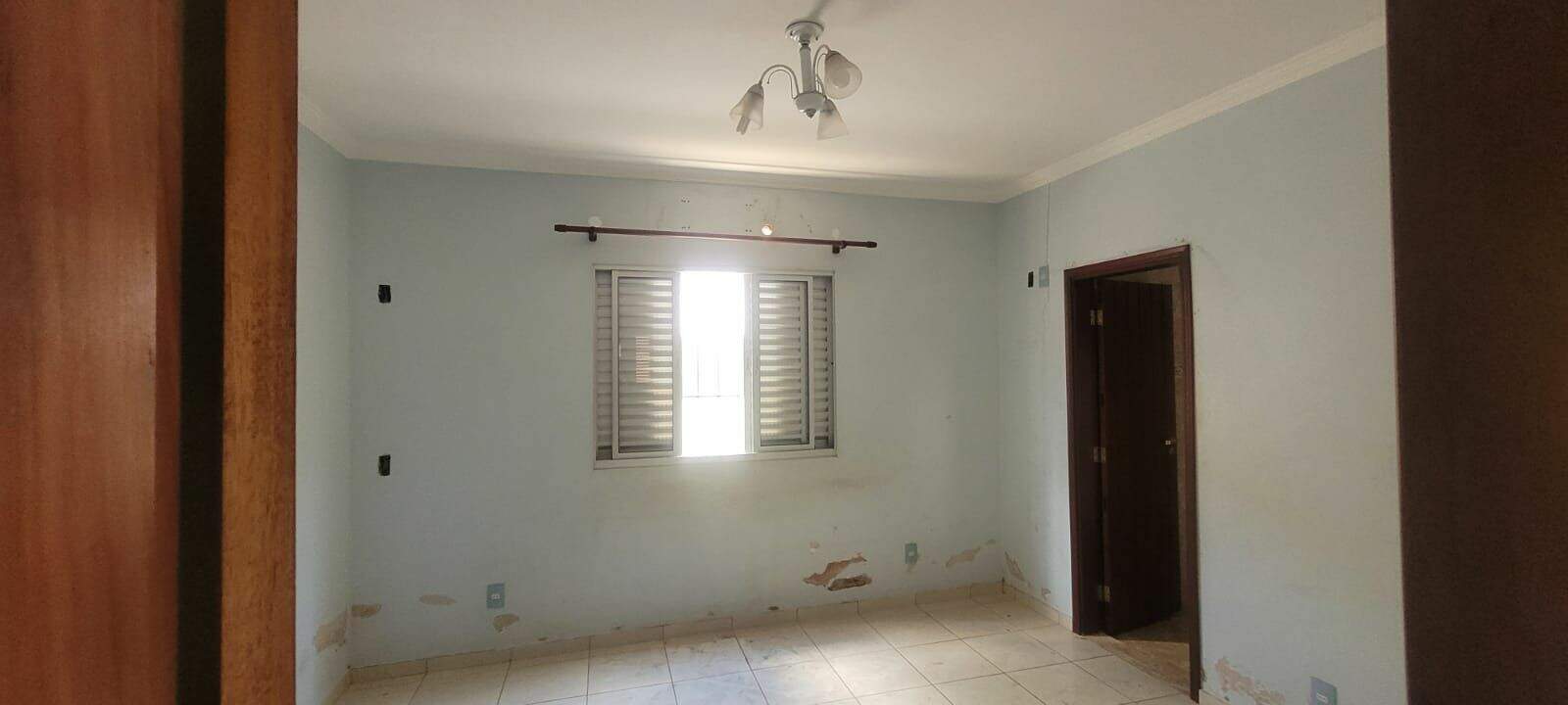 Casa à venda no Centro: 