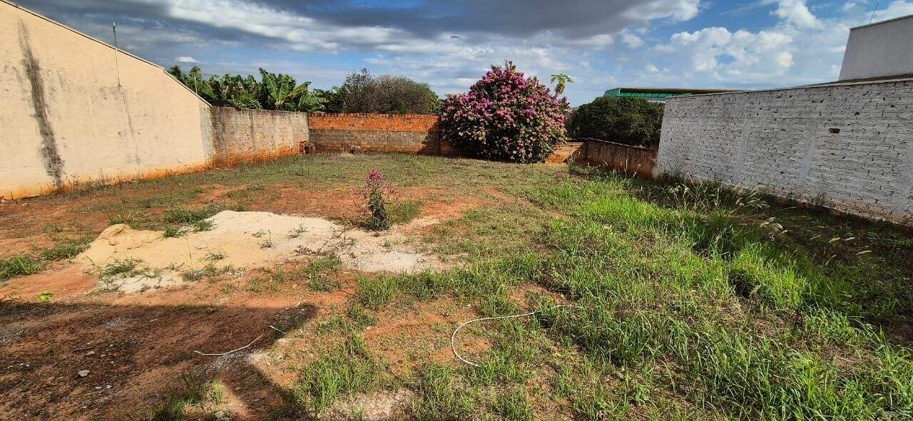 Casa à venda no Centro: 