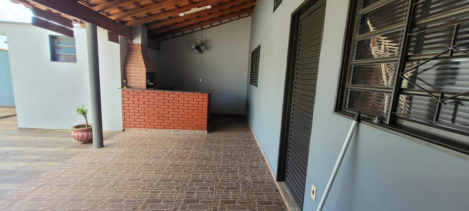Casa de Condomínio à venda no Corguinho: 