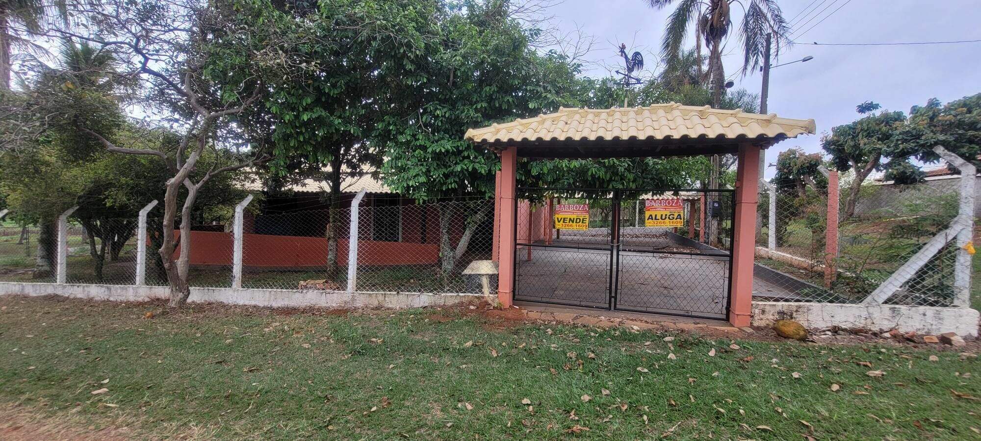 Casa de Condomínio à venda no Zona Rural: 