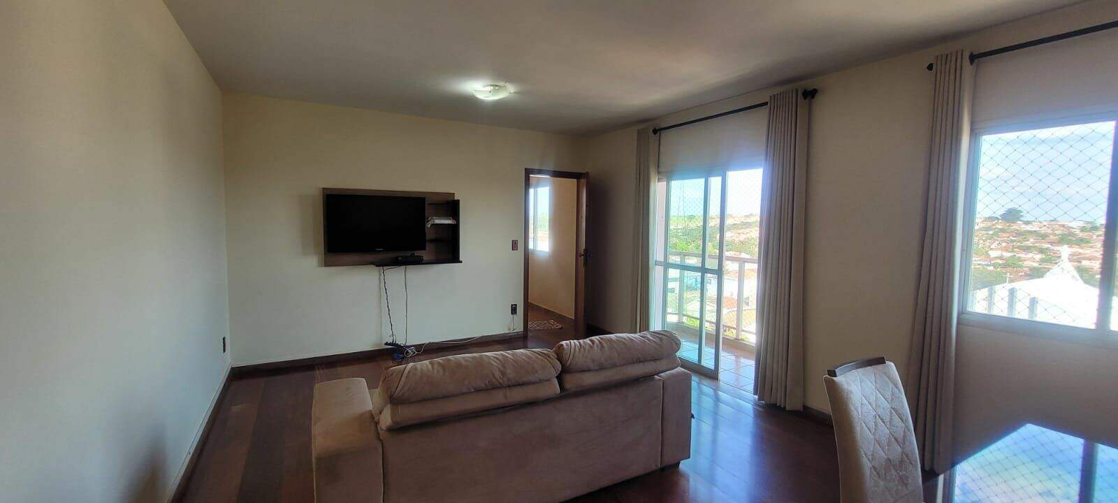 Apartamento para aluguel no Centro: 