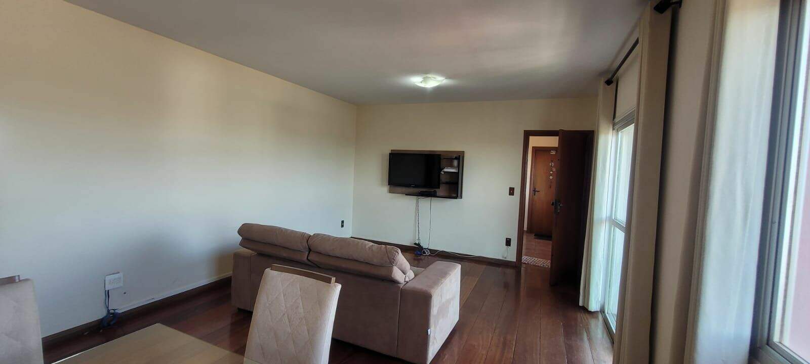 Apartamento para aluguel no Centro: 