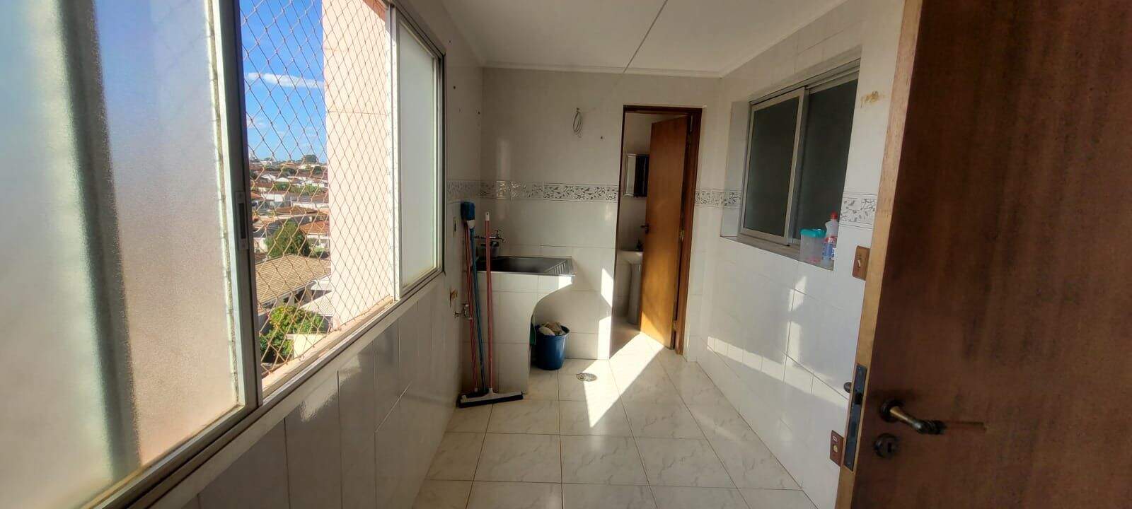 Apartamento para aluguel no Centro: 