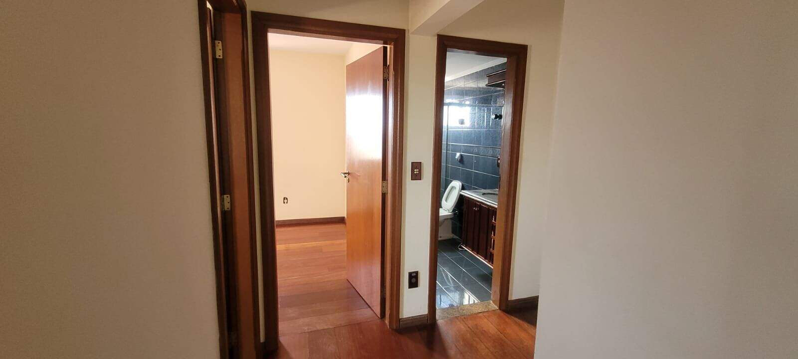 Apartamento para aluguel no Centro: 
