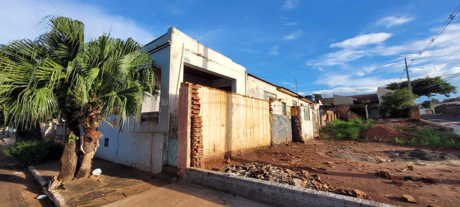 Casa à venda no Centro: 