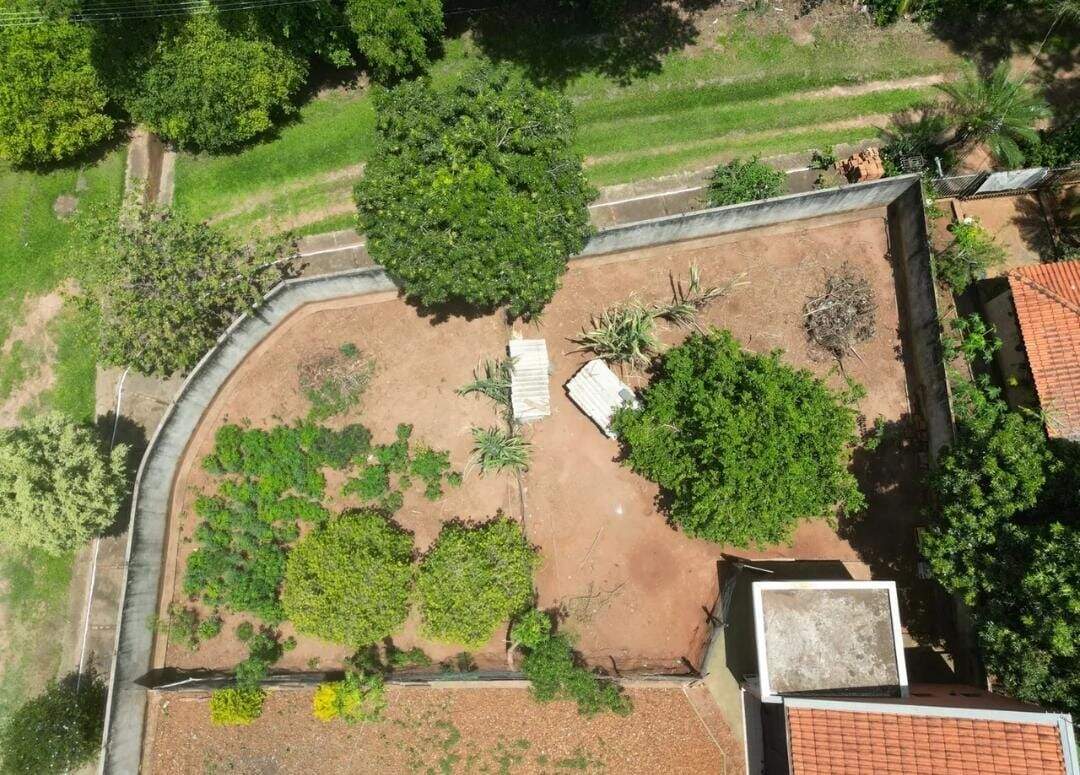 Terreno à venda no Altos do Tietê: 
