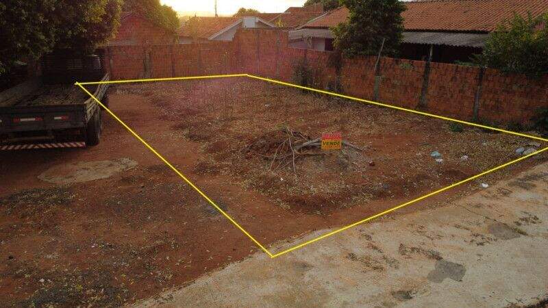 Terreno à venda no Jardim Alto do Ouro Verde: 
