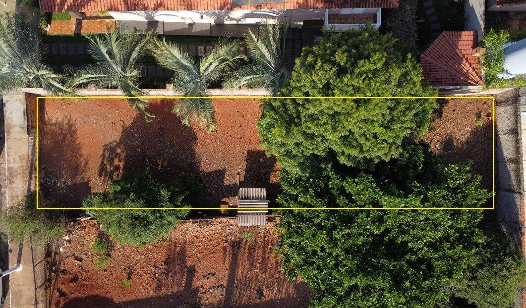 Terreno à venda no Centro: 