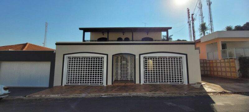 Casa à venda no Centro: 