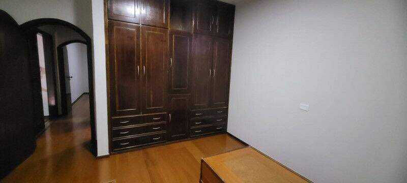 Casa à venda no Centro: 
