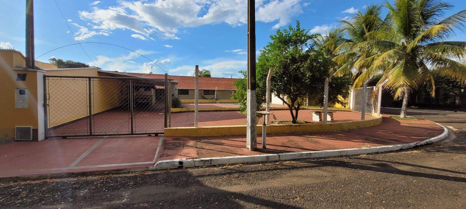 Casa de Condomínio à venda no Recanto da Onça: 