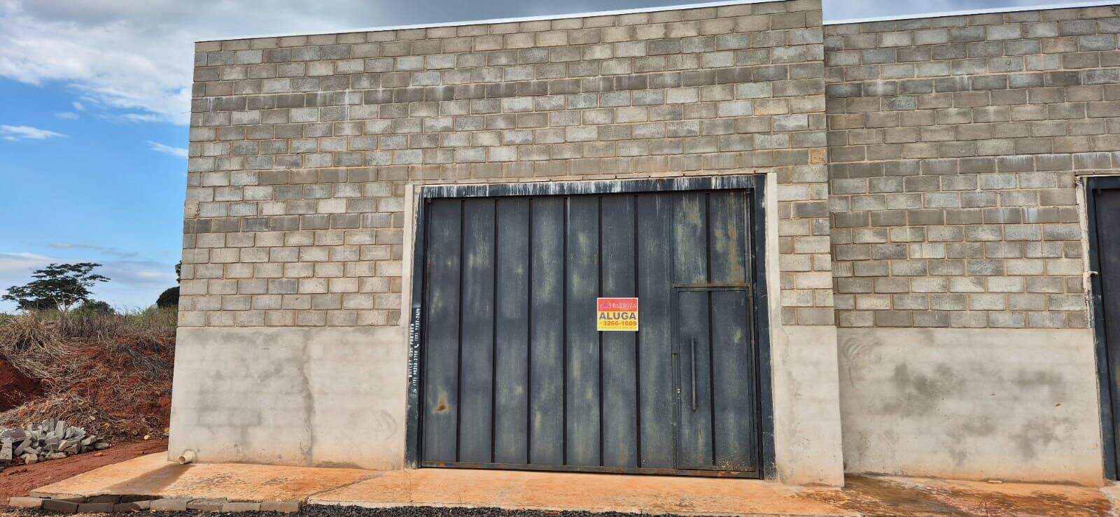 Salão comercial para aluguel no Jardim Alto do Ouro Verde: 