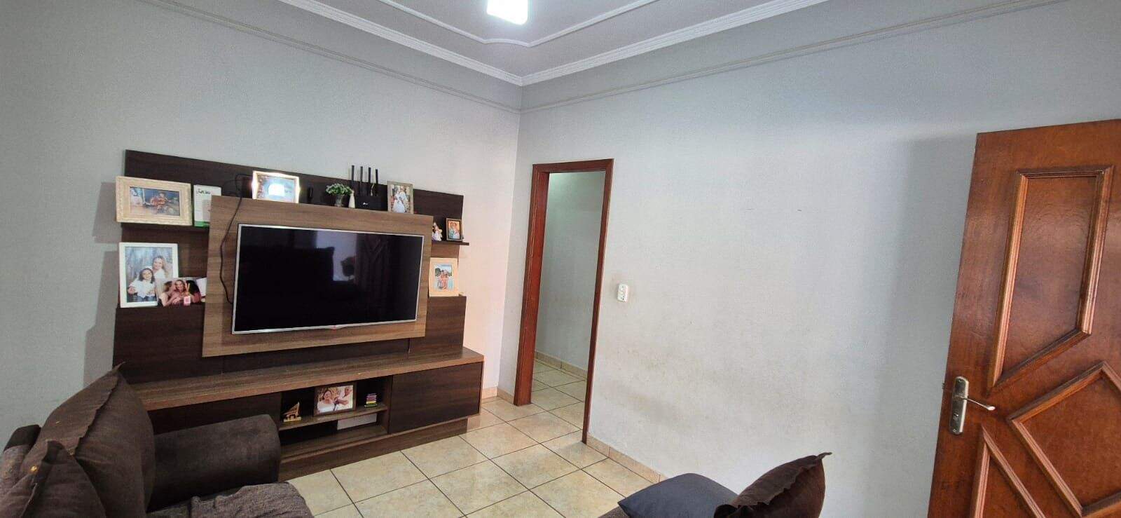 Casa à venda no Jardim Alto do Ouro Verde: 