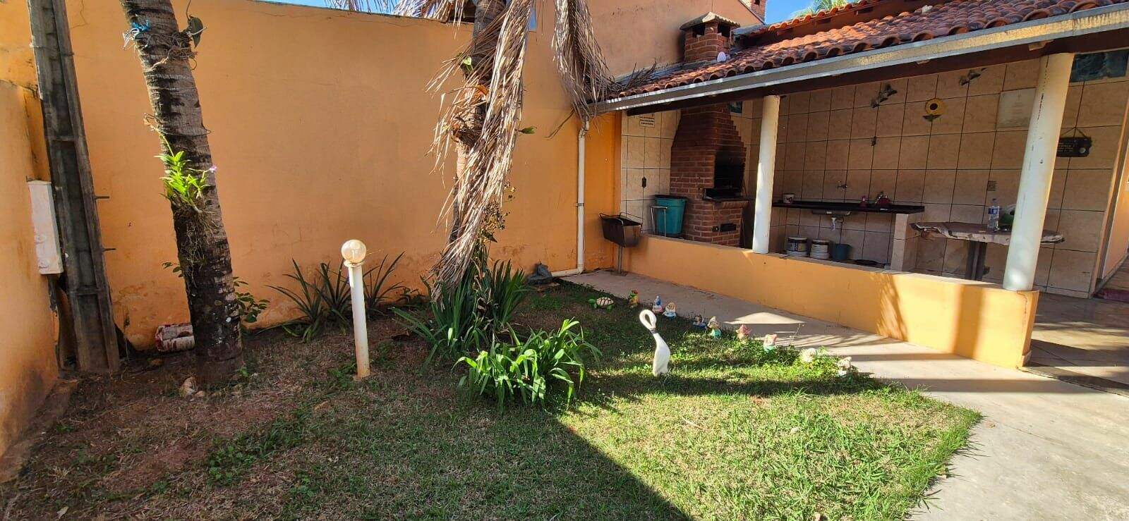 Casa de Condomínio à venda no Rio da Onça: 